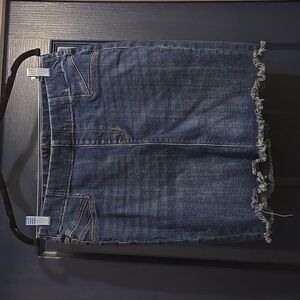 6/28 Liverpool Denim pullover on skirt